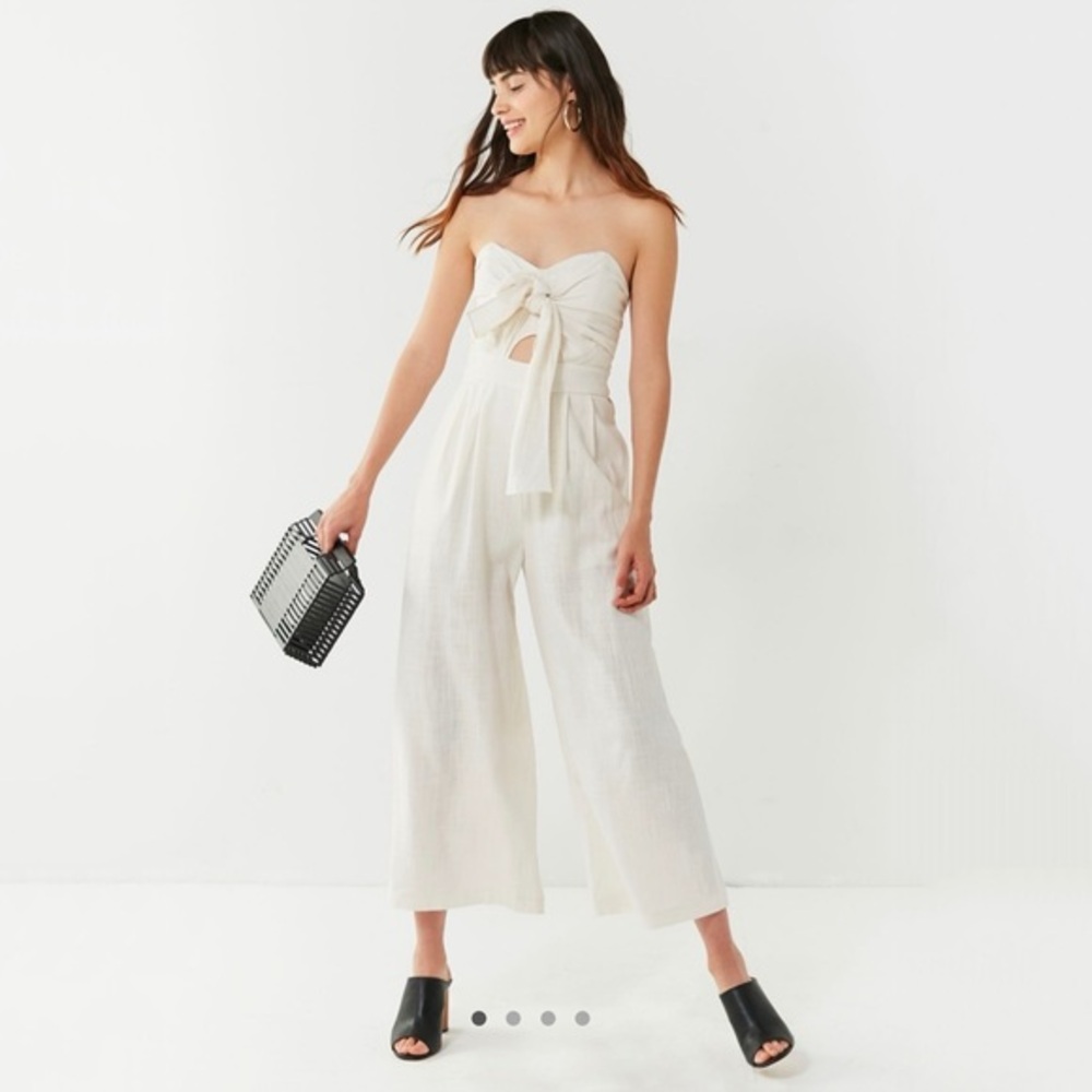 ASTR THE LABEL MARA BOW STRAPLESS JUMPSUIT